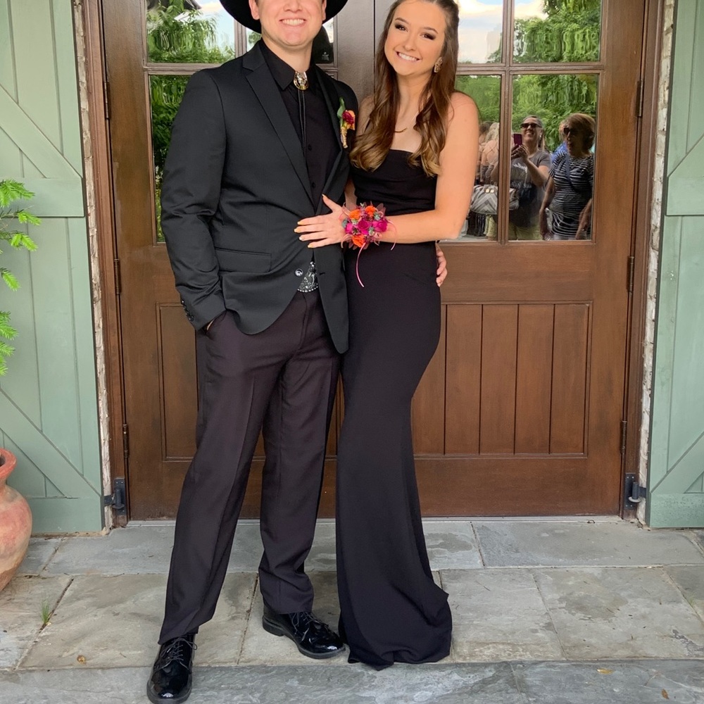 Black prom dress!!